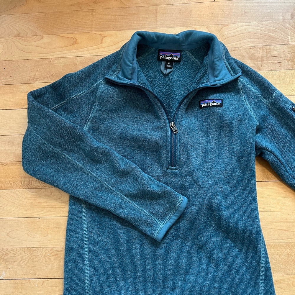 Patagonia Women's Better Sweater 1/4 zip pullover size xs